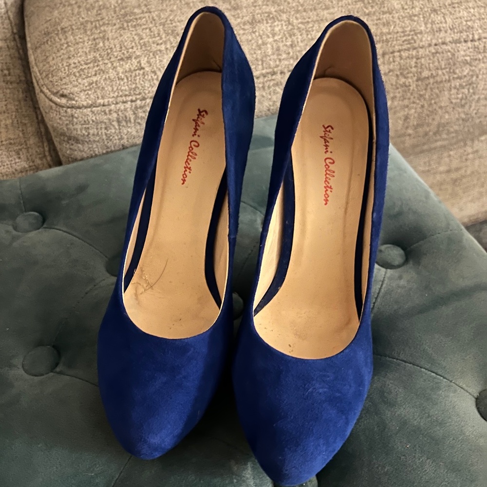 Blue Suede Pumps